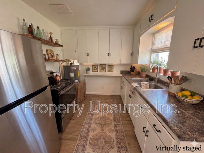 property at 2424 Court St