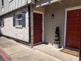 7914 Mullen Dr in Austin, TX - Building Photo