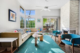 2601 S Broadmoor Dr, Unit 47 in Palm Springs, CA - Building Photo