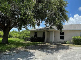 3379 SW 4th Ave in Okeechobee, FL - Building Photo