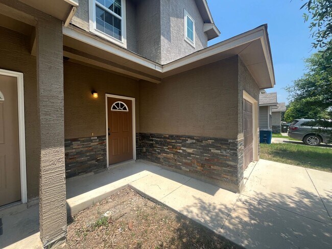 16824 Dancing Ava in Selma, TX - Building Photo - Building Photo