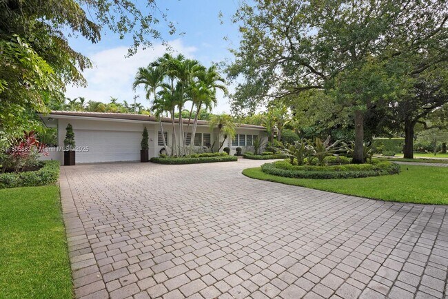 1523 Blue Rd in Coral Gables, FL - Building Photo - Building Photo