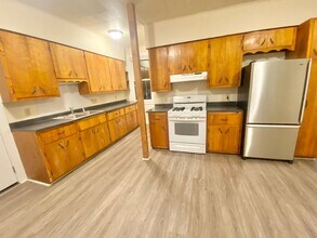 180 Federal St in St. Albans, VT - Foto de edificio - Building Photo