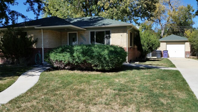 property at 4621 E Colorado Ave