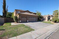 460 N Mammoth Way in Chandler, AZ - Foto de edificio - Building Photo