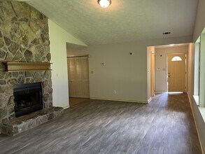 5928 Trent Jones Way in Stonecrest, GA - Building Photo - Building Photo