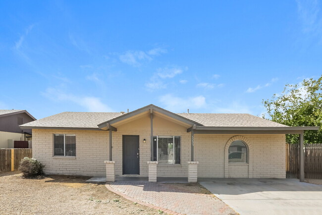 property at 5233 W Cypress St