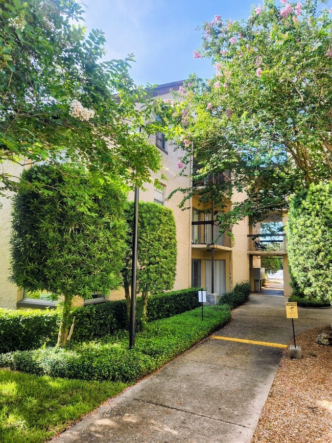 property at 2025 Sylvester Rd