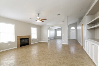 5514 Night Swim Ln in Las Vegas, NV - Building Photo - Building Photo