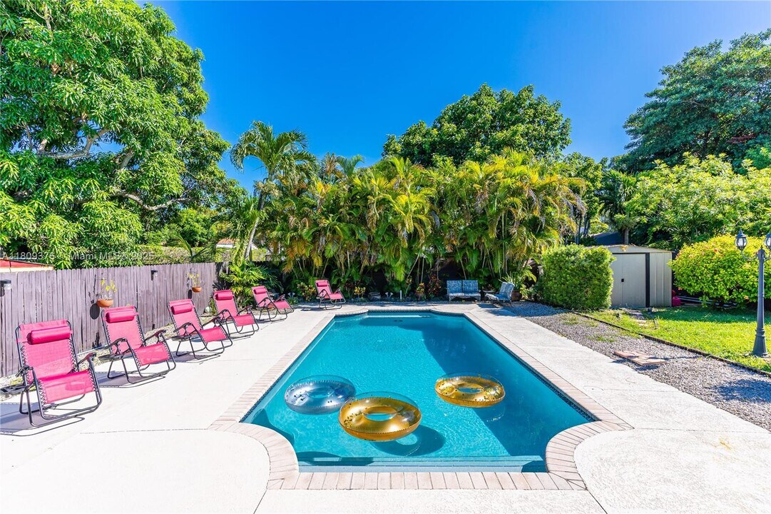 2960 SW 17th St in Miami, FL - Building Photo
