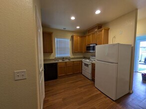 2905 Pecos St in Beaumont, TX - Building Photo - Building Photo