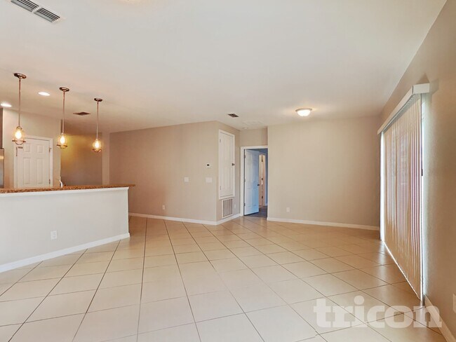 4887 Rockvale Dr in Kissimmee, FL - Building Photo - Building Photo