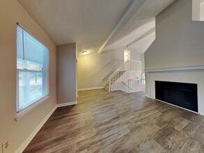 6305 Beaver Creek Trail in College Park, GA - Foto de edificio - Building Photo