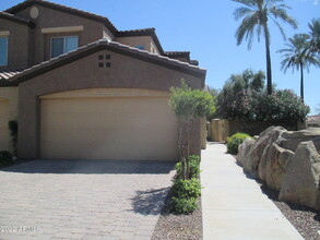 250 W Queen Creek Rd in Chandler, AZ - Building Photo - Building Photo