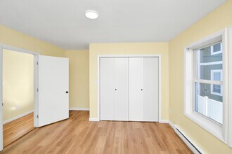 11 Greendale Rd in Boston, MA - Building Photo - Building Photo