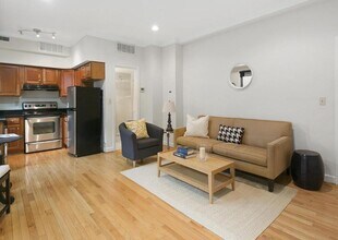 1321 Fairmont St NW in Washington, DC - Building Photo - Building Photo