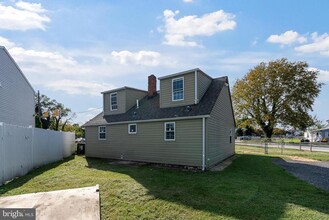 3301 Sollers Point Rd in Dundalk, MD - Building Photo - Building Photo