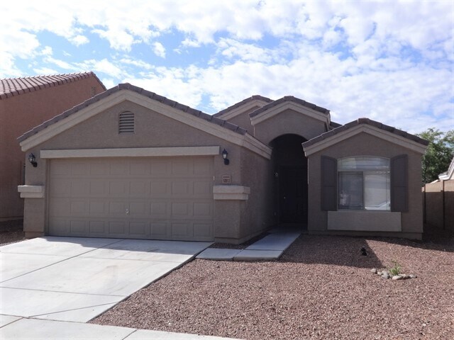 10913 W Minnezona Ave in Phoenix, AZ - Building Photo