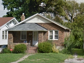 3438 Lucas and Hunt Rd in St. Louis, MO - Building Photo