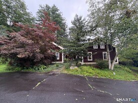 895 Tolland Stage Rd in Tolland, CT - Building Photo