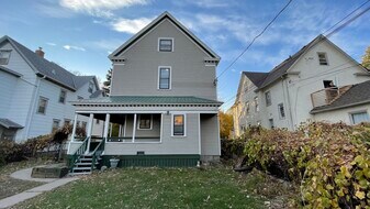 1522 Fremont Ave N, Unit 1522 Fremont Ave. N in Minneapolis, MN - Building Photo