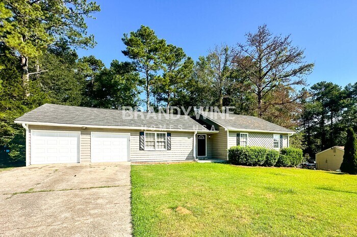 5756 Ivywood Dr in Stonecrest, GA - Building Photo