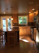 2008 6th St W in Kirkland, WA - Building Photo