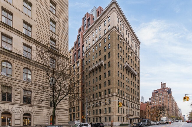 378 West End Ave in New York, NY - Building Photo - Building Photo