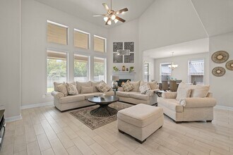 5010 Aspen Rd in Rosenberg, TX - Building Photo - Building Photo