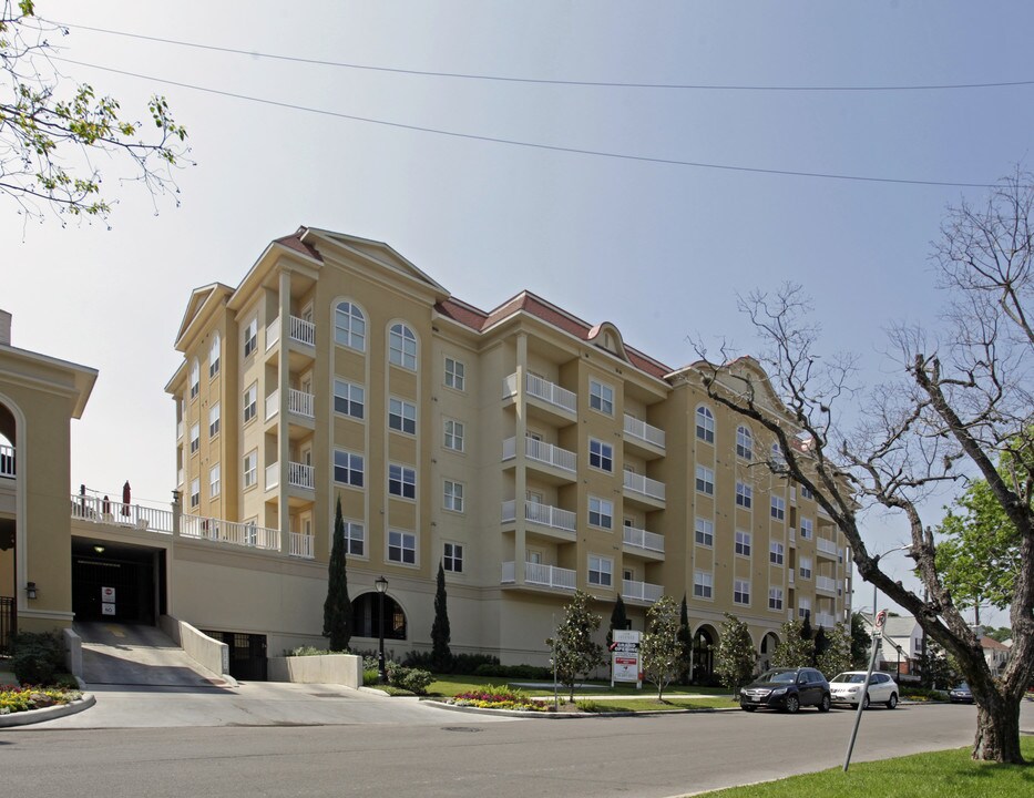 Serento Condominium in Houston, TX - Foto de edificio