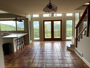 1131 Kings Crown Rd in Woodland Park, CO - Building Photo - Building Photo