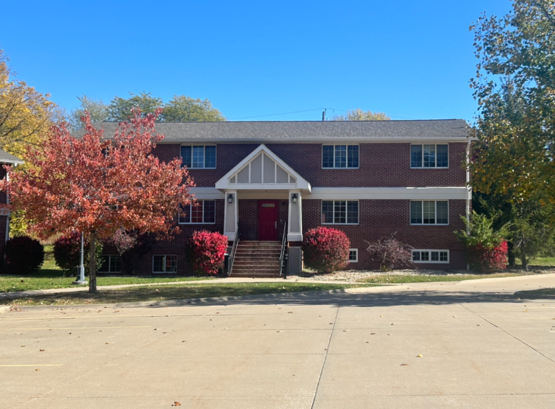 1032 E Broadway in Monmouth, IL - Building Photo