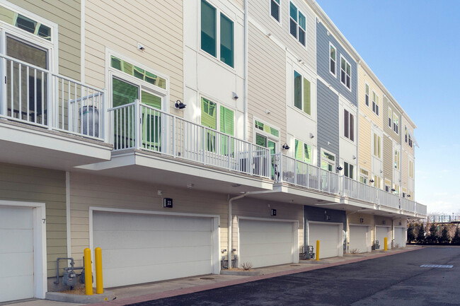 801 Kingsley St in Asbury Park, NJ - Foto de edificio - Building Photo