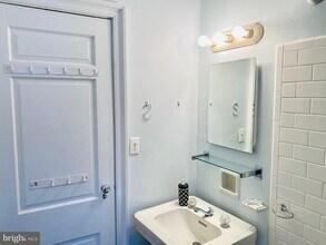 21 Palmer Square W in Princeton, NJ - Building Photo - Building Photo