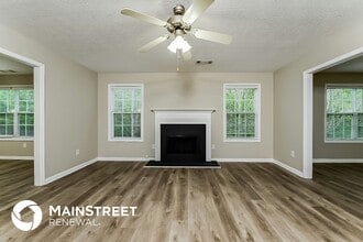 125 Makenna Dr in Hampton, GA - Building Photo - Building Photo