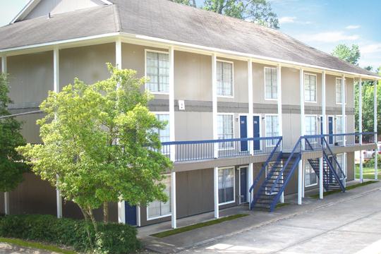 Hermitage Apartments in Alexandria, LA - Foto de edificio