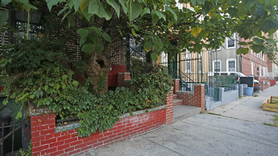 483 Berriman St in Brooklyn, NY - Building Photo - Building Photo