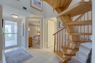 143 Bay Colony Dr N in North Palm Beach, FL - Building Photo - Building Photo