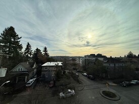 800 N Allen Pl in Seattle, WA - Building Photo