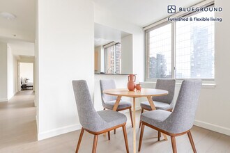 561 10th Ave, Unit SI FL21-ID2084 in New York, NY - Foto de edificio - Building Photo