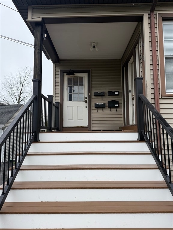property at 119 Airlie St