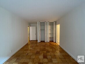 West 87th Street, Unit 4K in New York, NY - Building Photo - Building Photo