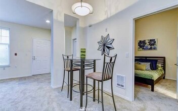 16125 Juanita Woodinville Way NE, Unit 2602 in Bothell, WA - Building Photo - Building Photo