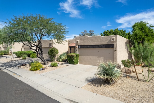 Sonoran Estates in Scottsdale, AZ - Foto de edificio - Building Photo