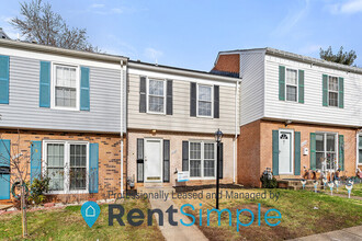 10108 Henry Ct in Manassas, VA - Building Photo - Building Photo