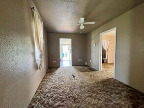 2614 Medulla Rd in Plant City, FL - Building Photo - Building Photo