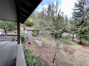 17519 Alexandra Way in Grass Valley, CA - Building Photo - Building Photo