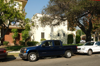 1143 E Maple St in Glendale, CA - Building Photo - Building Photo