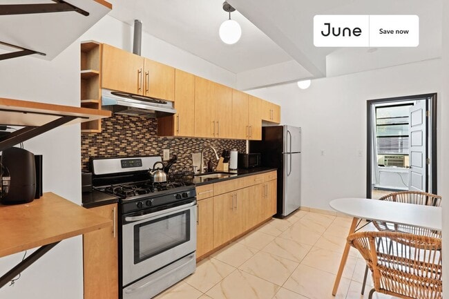 2028 Second Avenue in New York, NY - Foto de edificio - Building Photo