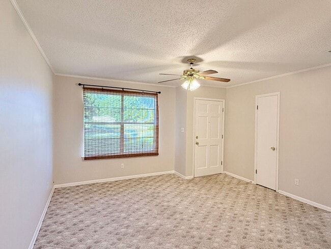 6125 Carr Rd in Milton, FL - Building Photo - Building Photo